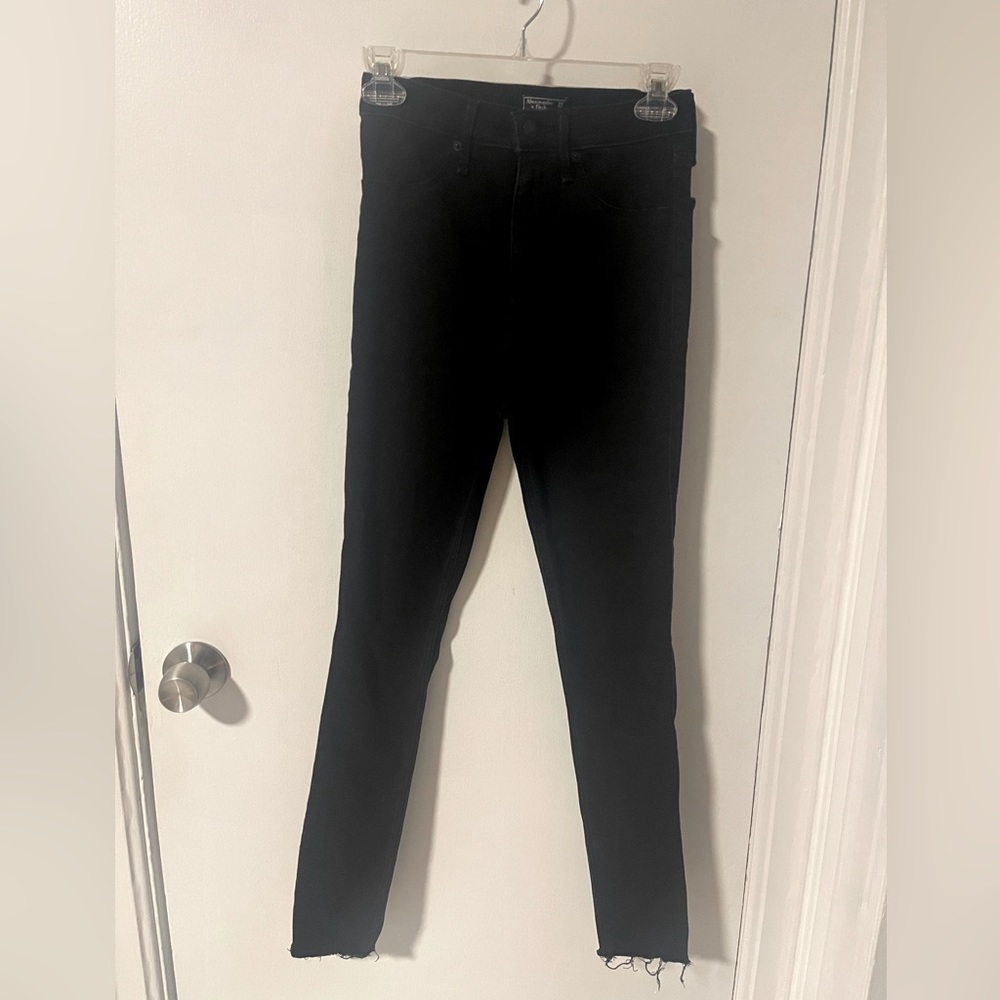 A&F Ultra High Rise Jean Leggings